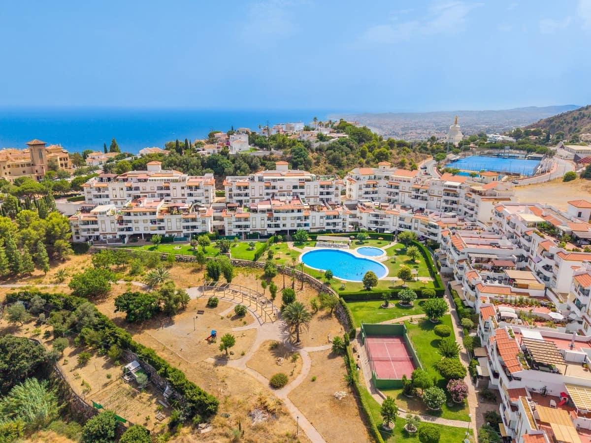 2 slaapkamer Appartement te koop in Benalmadena met zwembad garage - € 390.000 (Ref: 10101313)