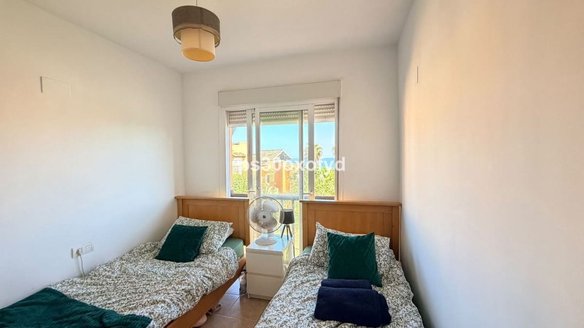 3 makuuhuone Huoneisto myytävänä paikassa Bahia de Casares mukana uima-altaan 
autotalli - 335 000 € (Ref: 10101314)