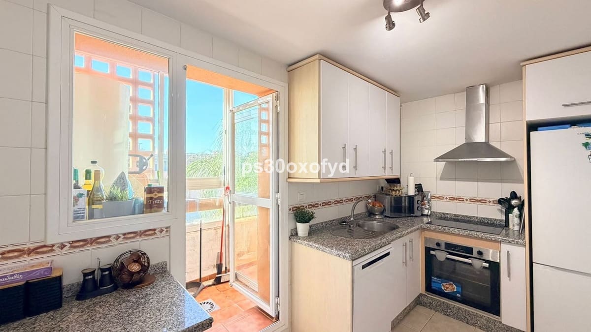 3 makuuhuone Huoneisto myytävänä paikassa Bahia de Casares mukana uima-altaan 
autotalli - 335 000 € (Ref: 10101314)