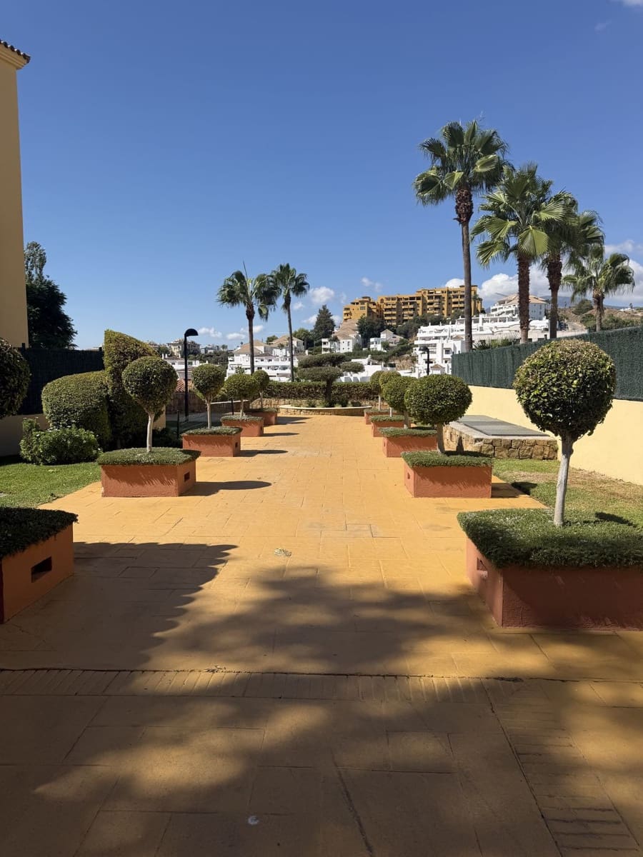 Apartamento de 3 habitaciones en New Golden Mile en venta con piscina - 499.000 € (Ref: 10101315)