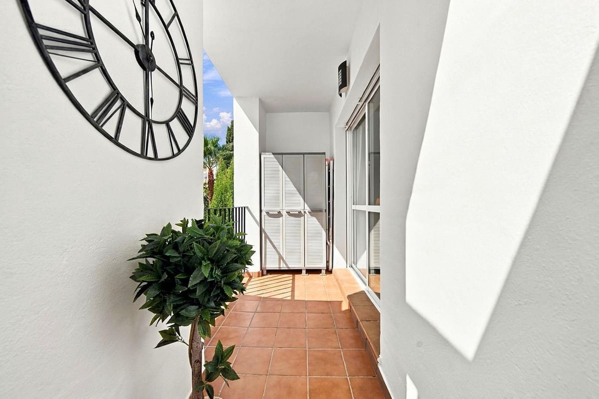 2 quarto Apartamento para venda em Nueva Andalucia com piscina garagem - 459 000 € (Ref: 10101317)
