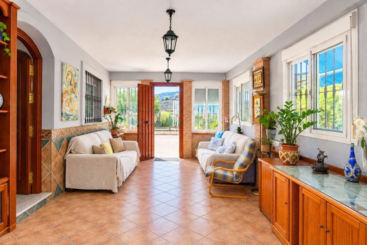 4 Zimmer Villa zu verkaufen in Coin mit Pool Garage - 795.000 € (Ref: 10101318)