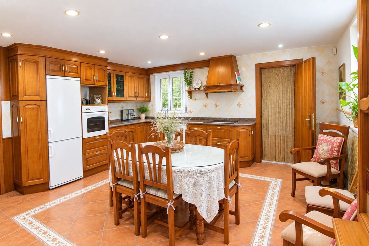 4 Zimmer Villa zu verkaufen in Coin mit Pool Garage - 795.000 € (Ref: 10101318)