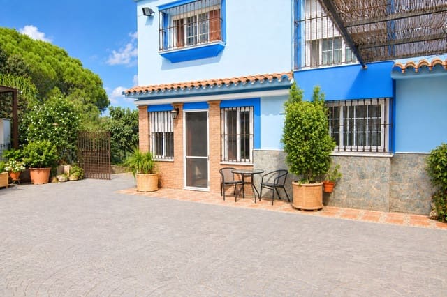 4 Zimmer Villa zu verkaufen in Coín mit Pool Garage - 795.000 € (Ref: 10101318)