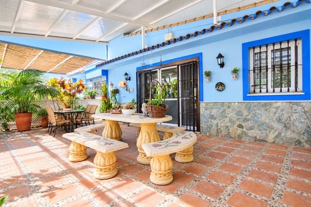 4 Zimmer Villa zu verkaufen in Coín mit Pool Garage - 795.000 € (Ref: 10101318)