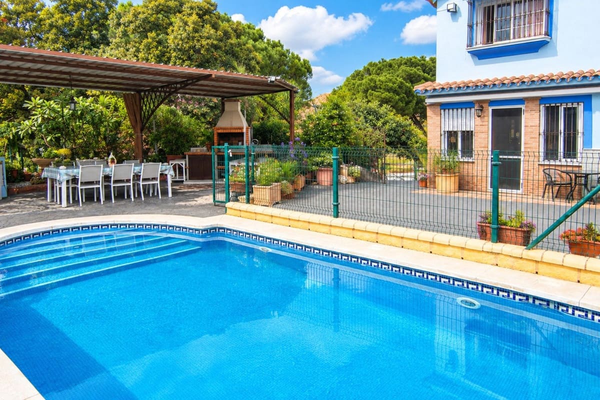 4 Zimmer Villa zu verkaufen in Coin mit Pool Garage - 795.000 € (Ref: 10101318)