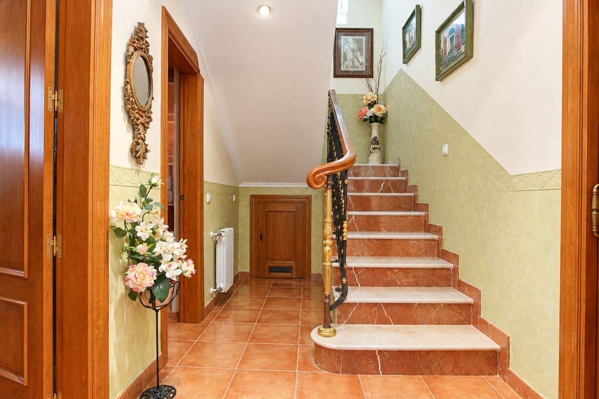 4 Zimmer Villa zu verkaufen in Coin mit Pool Garage - 795.000 € (Ref: 10101318)