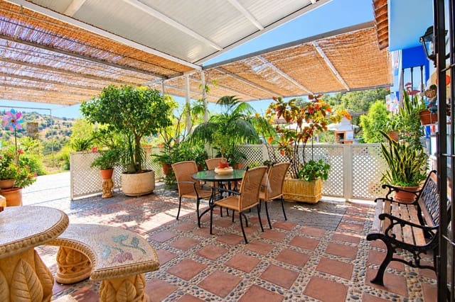 4 Zimmer Villa zu verkaufen in Coín mit Pool Garage - 795.000 € (Ref: 10101318)