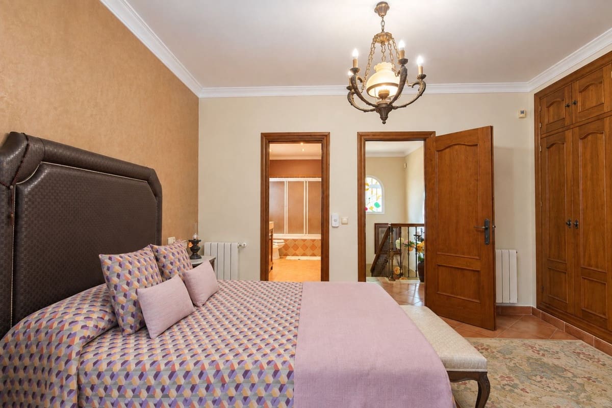 4 Zimmer Villa zu verkaufen in Coin mit Pool Garage - 795.000 € (Ref: 10101318)