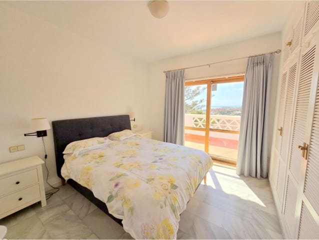 3 soverom Hus til salgs i La Duquesa / Puerto de la Duquesa, Manilva med svømmebasseng - € 549 000 (Ref: 10101320)