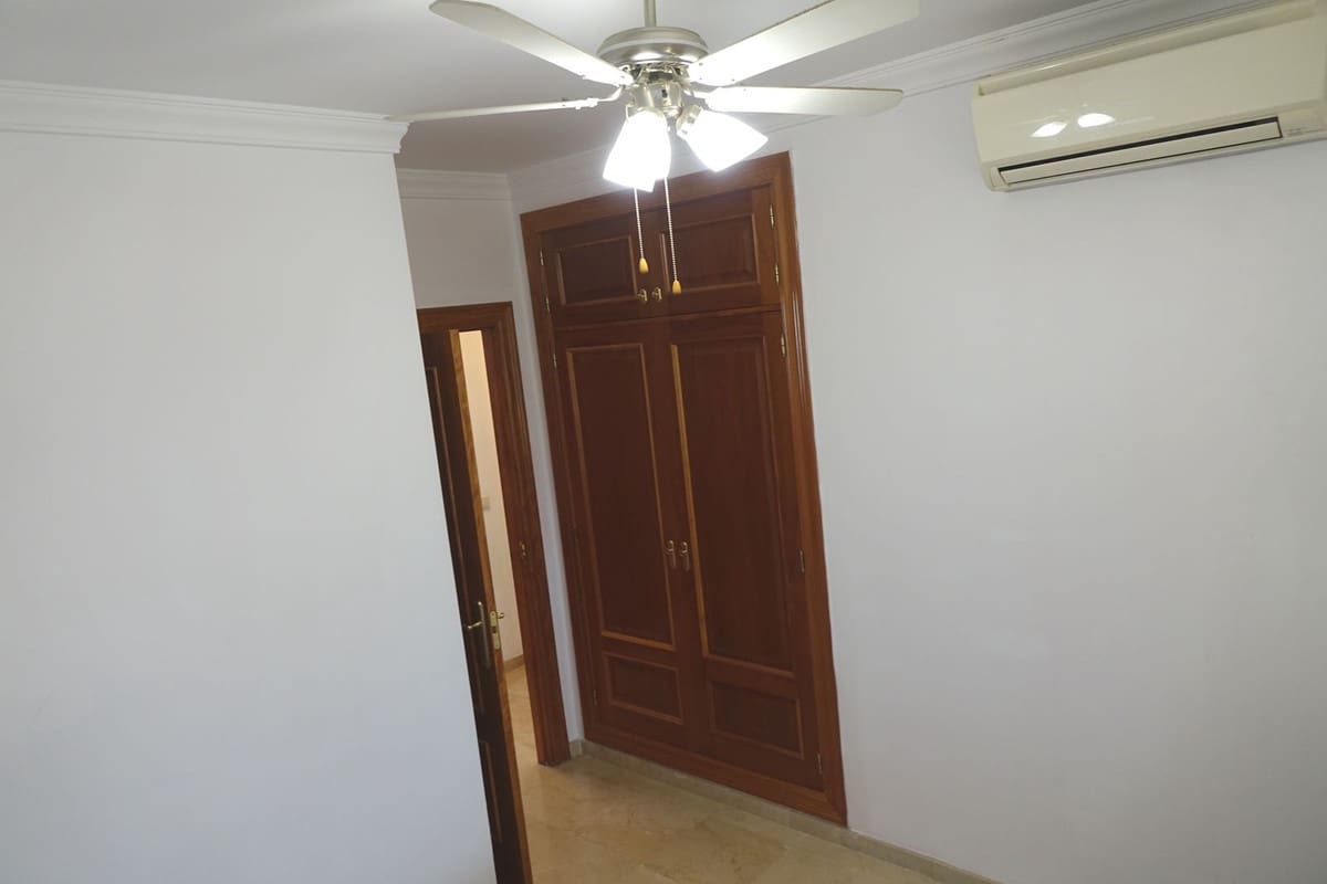 2 slaapkamer Appartement te koop in Mijas Golf met zwembad garage - € 329.000 (Ref: 10118458)