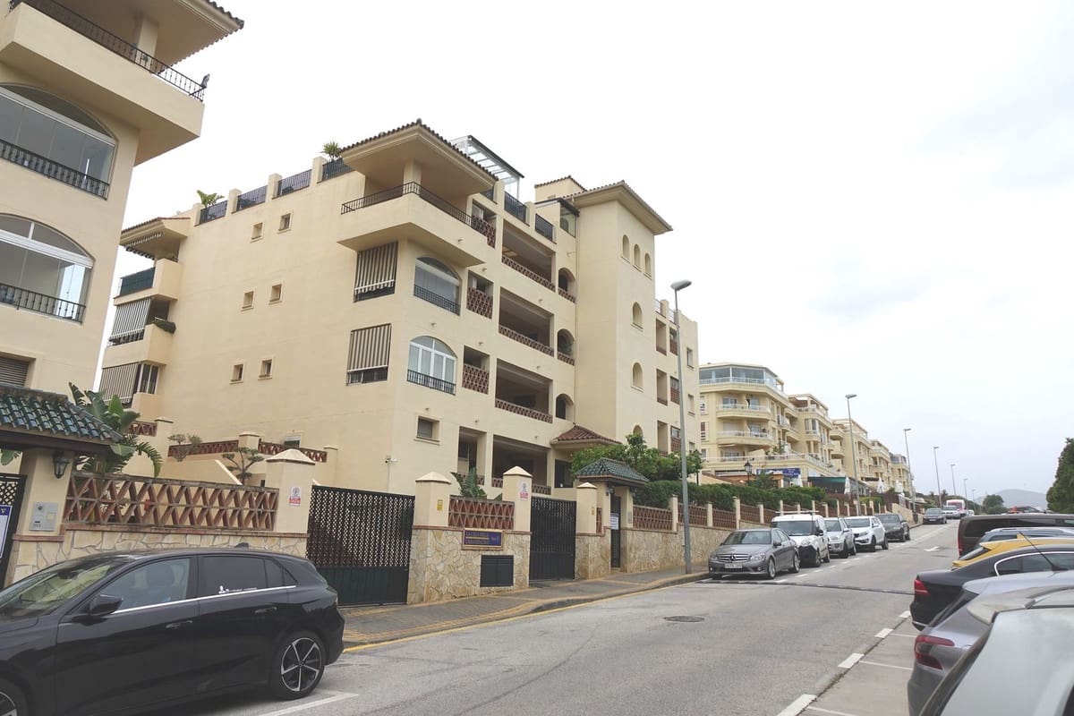 2 slaapkamer Appartement te koop in Mijas Golf met zwembad garage - € 329.000 (Ref: 10118458)