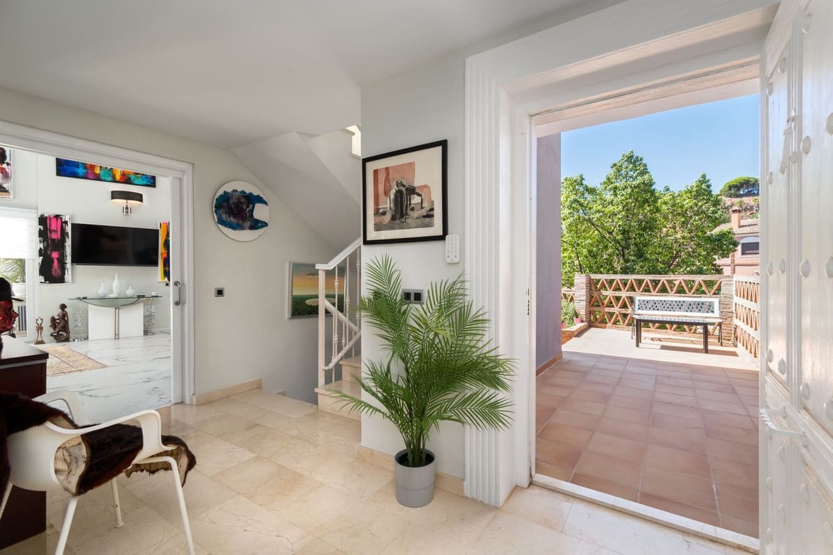 Chalet de 5 habitaciones en Torrequebrada en venta con piscina garaje - 1.450.000 € (Ref: 10118459)