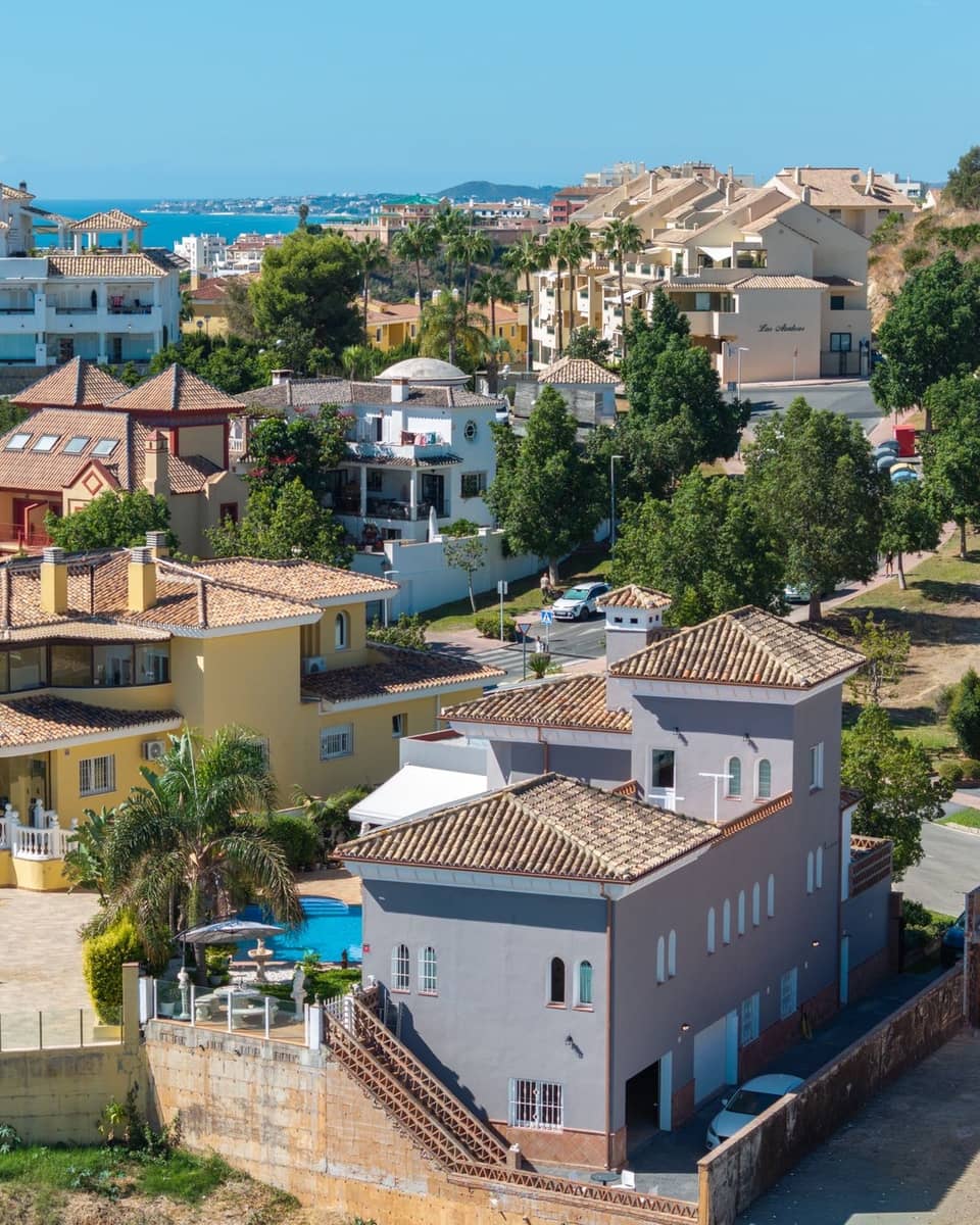 Chalet de 5 habitaciones en Torrequebrada en venta con piscina garaje - 1.450.000 € (Ref: 10118459)