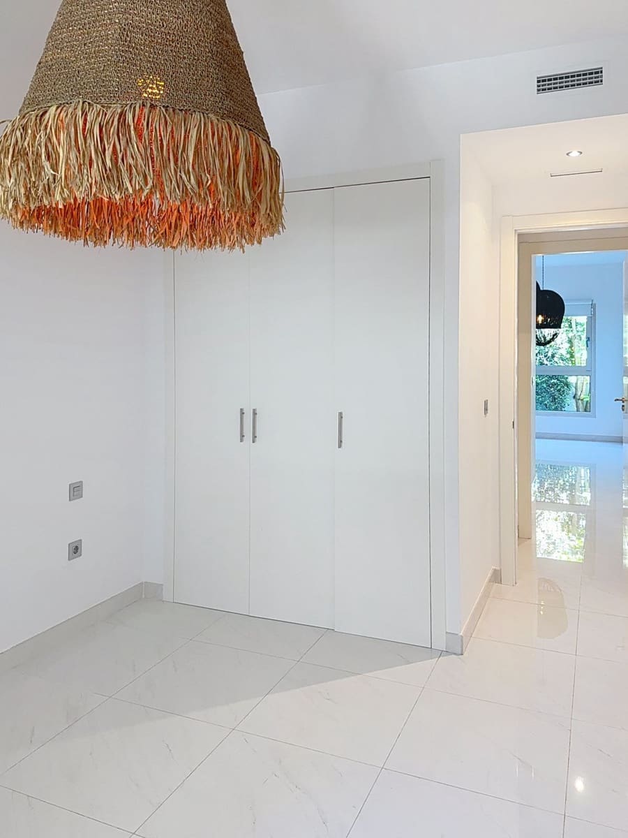3 bedroom Apartment for sale in Bel-Air with pool garage - € 479,999 (Ref: 10118461)