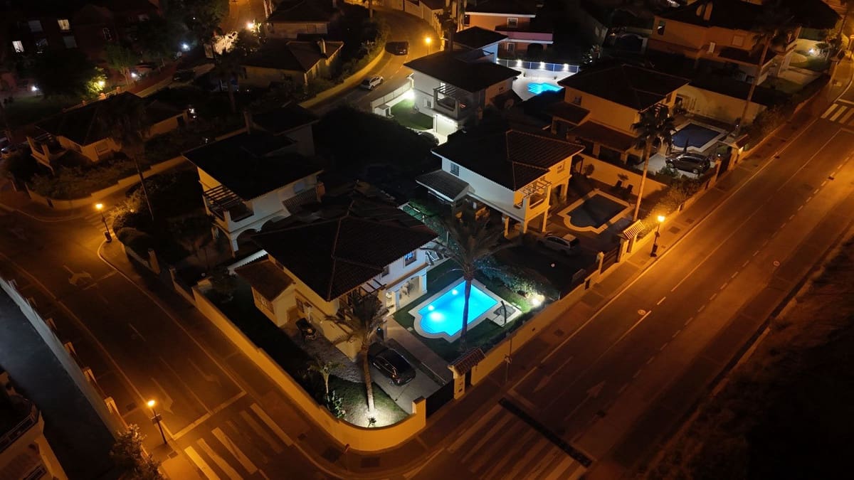4 camera da letto Villa in vendita in La Cala Hills con piscina - 892.500 € (Rif: 10118463)