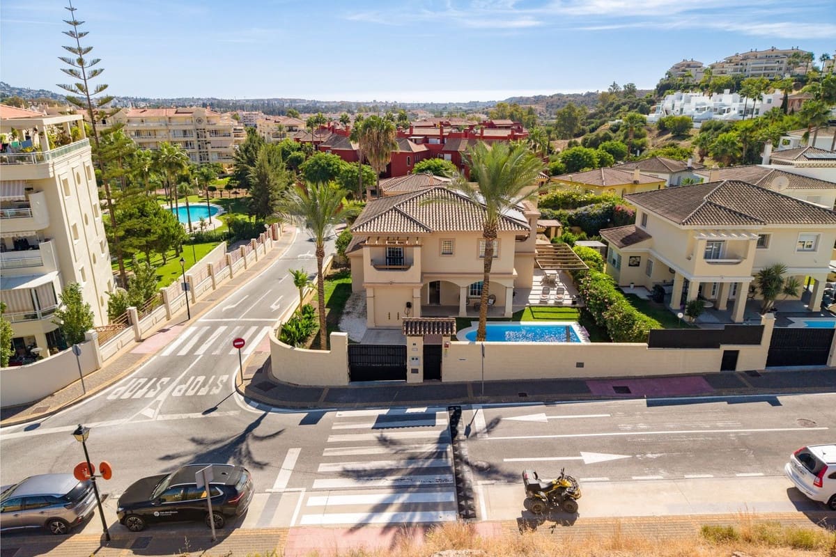 4 camera da letto Villa in vendita in La Cala Hills con piscina - 892.500 € (Rif: 10118463)