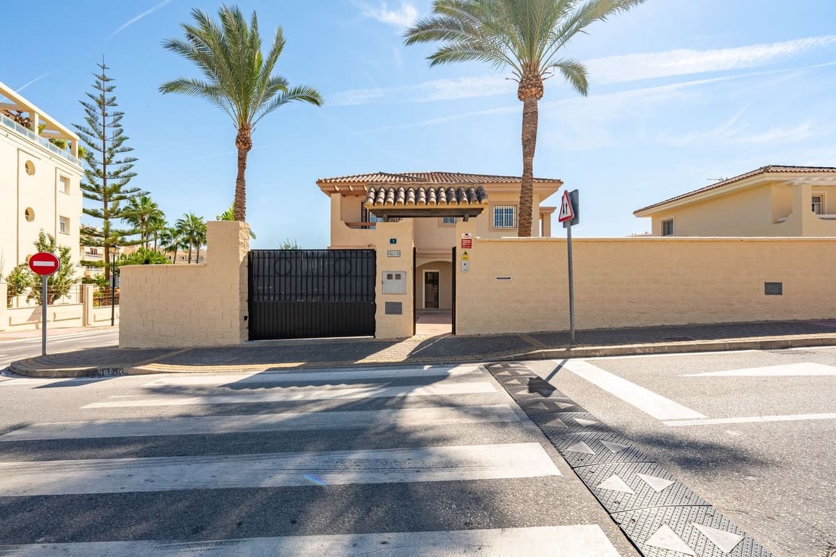 4 camera da letto Villa in vendita in La Cala Hills con piscina - 892.500 € (Rif: 10118463)
