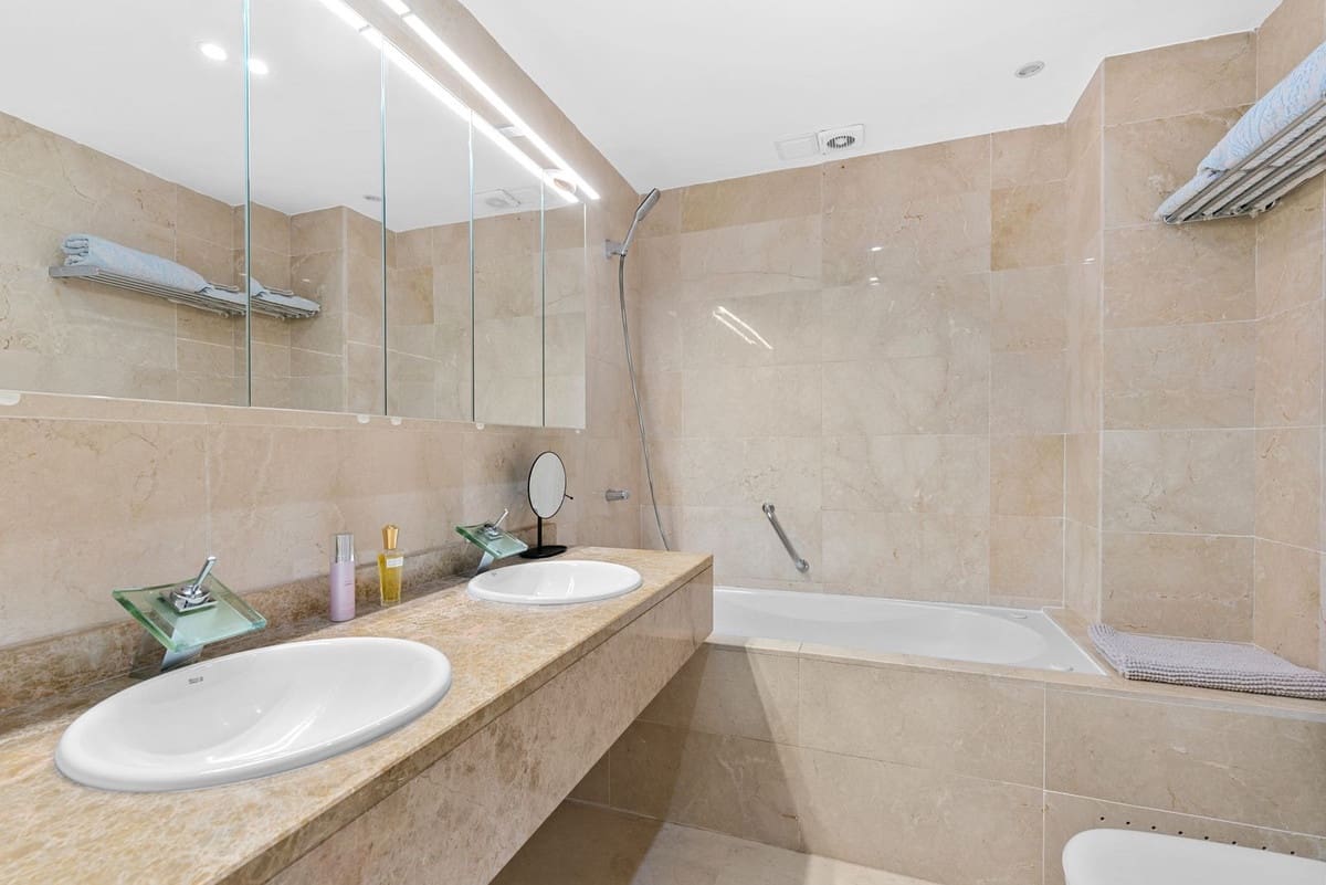 2 quarto Apartamento para venda em Bahia de Casares com piscina garagem - 480 000 € (Ref: 10118465)