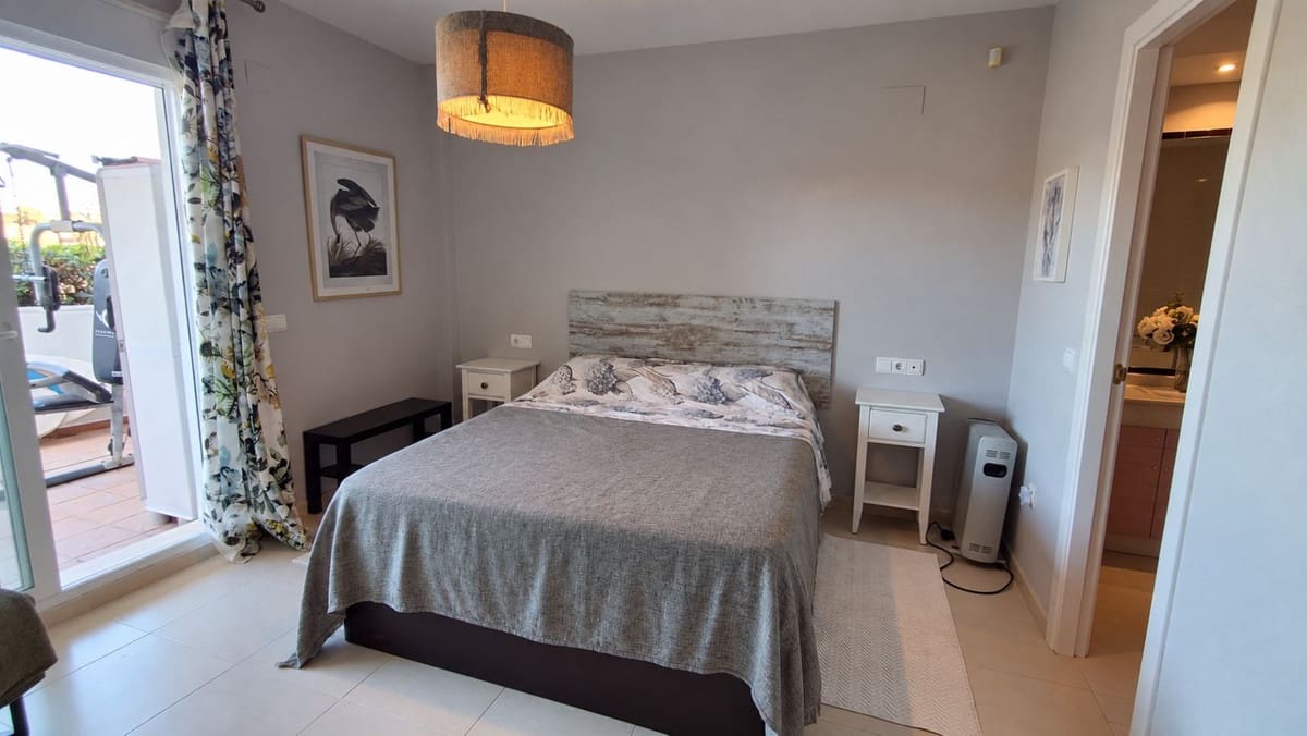 Apartamento de 2 habitaciones en Miraflores en venta con piscina garaje - 389.000 € (Ref: 10118476)
