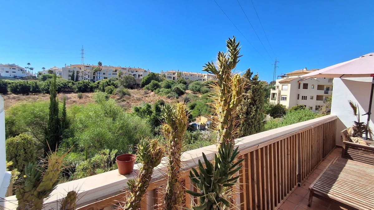 Apartamento de 2 habitaciones en Miraflores en venta con piscina garaje - 389.000 € (Ref: 10118476)