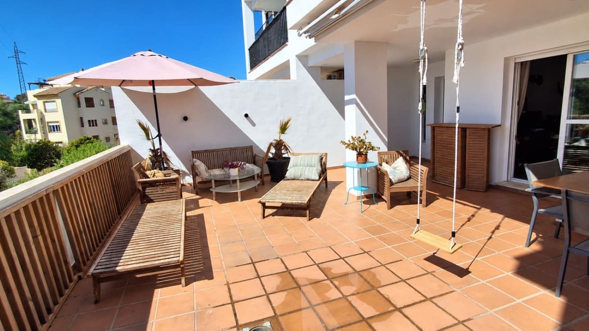 Apartamento de 2 habitaciones en Miraflores en venta con piscina garaje - 389.000 € (Ref: 10118476)