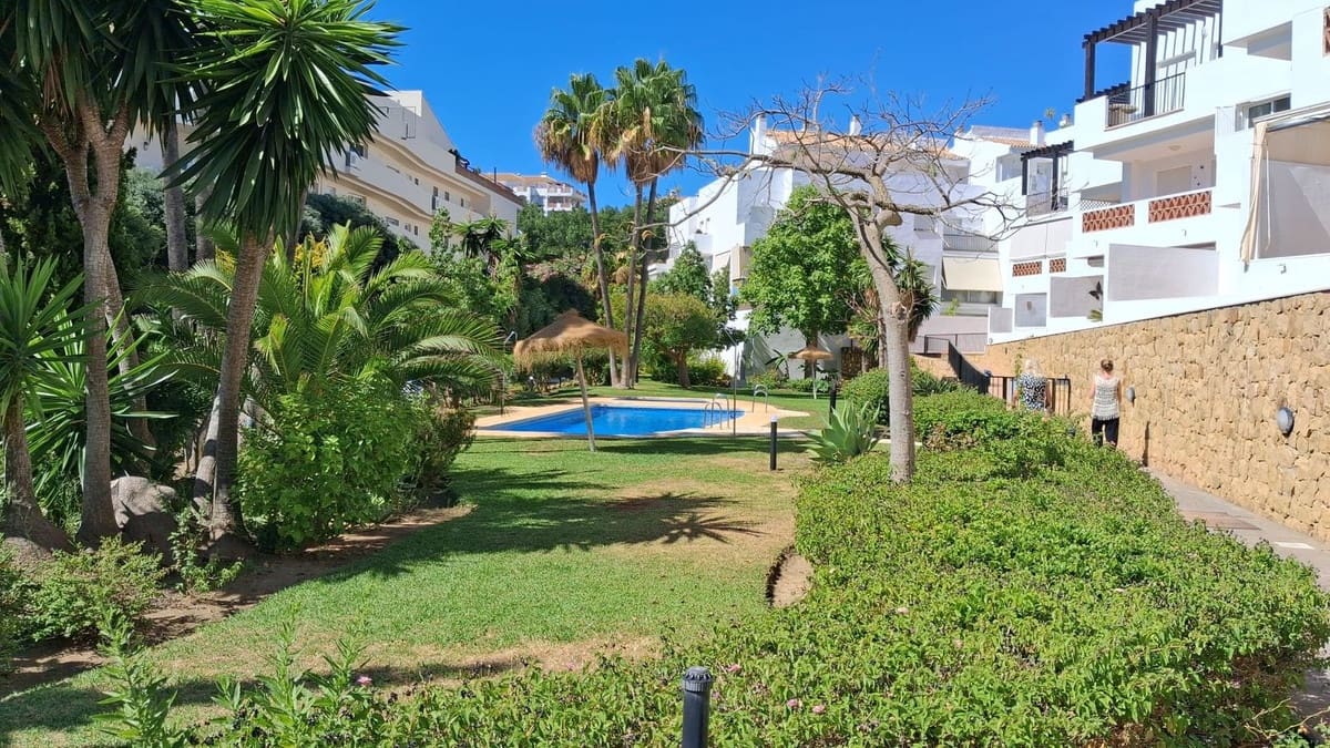 Apartamento de 2 habitaciones en Miraflores en venta con piscina garaje - 389.000 € (Ref: 10118476)