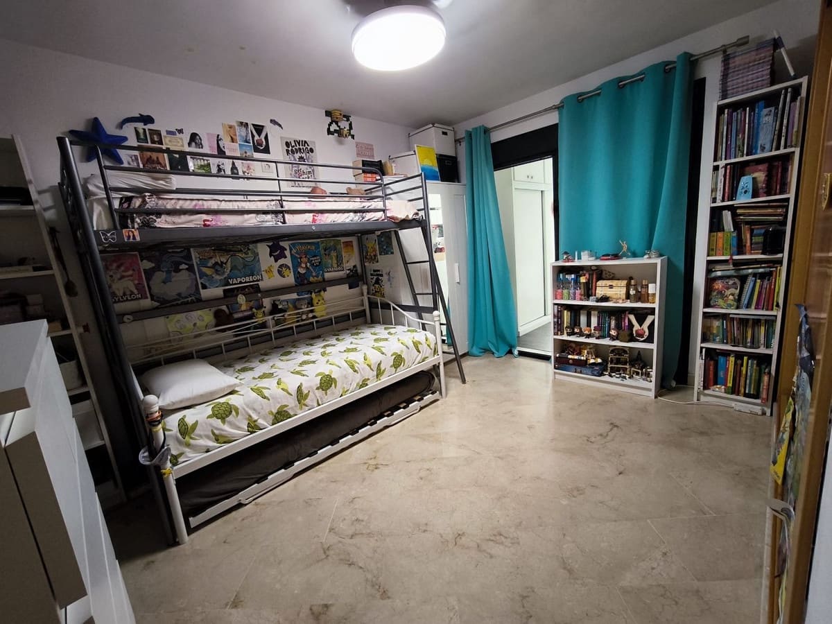 3 makuuhuone Huoneisto myytävänä paikassa Riviera del Sol mukana uima-altaan 
autotalli - 350 000 € (Ref: 10118477)
