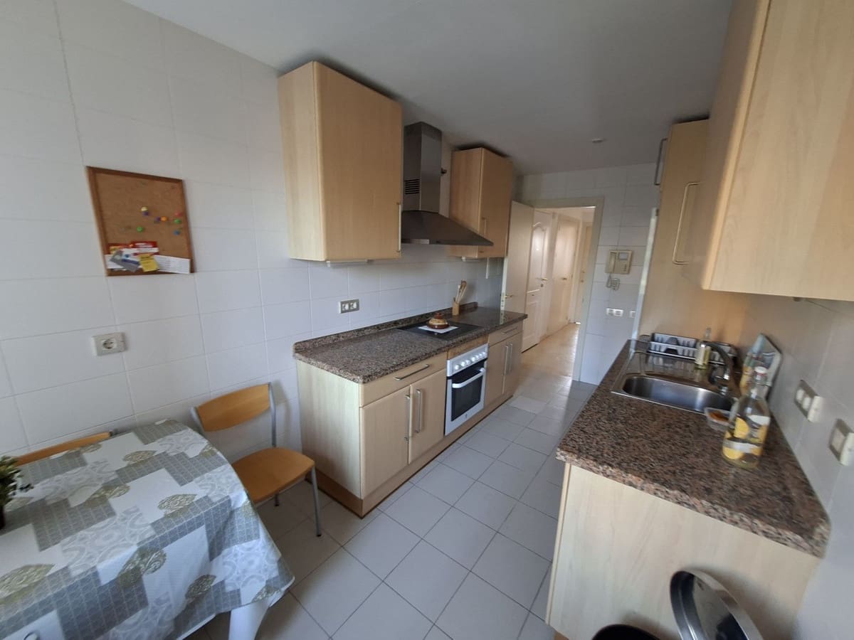 2 bedroom Apartment for sale in La Duquesa / Puerto de la Duquesa with pool garage - € 620,000 (Ref: 10120942)