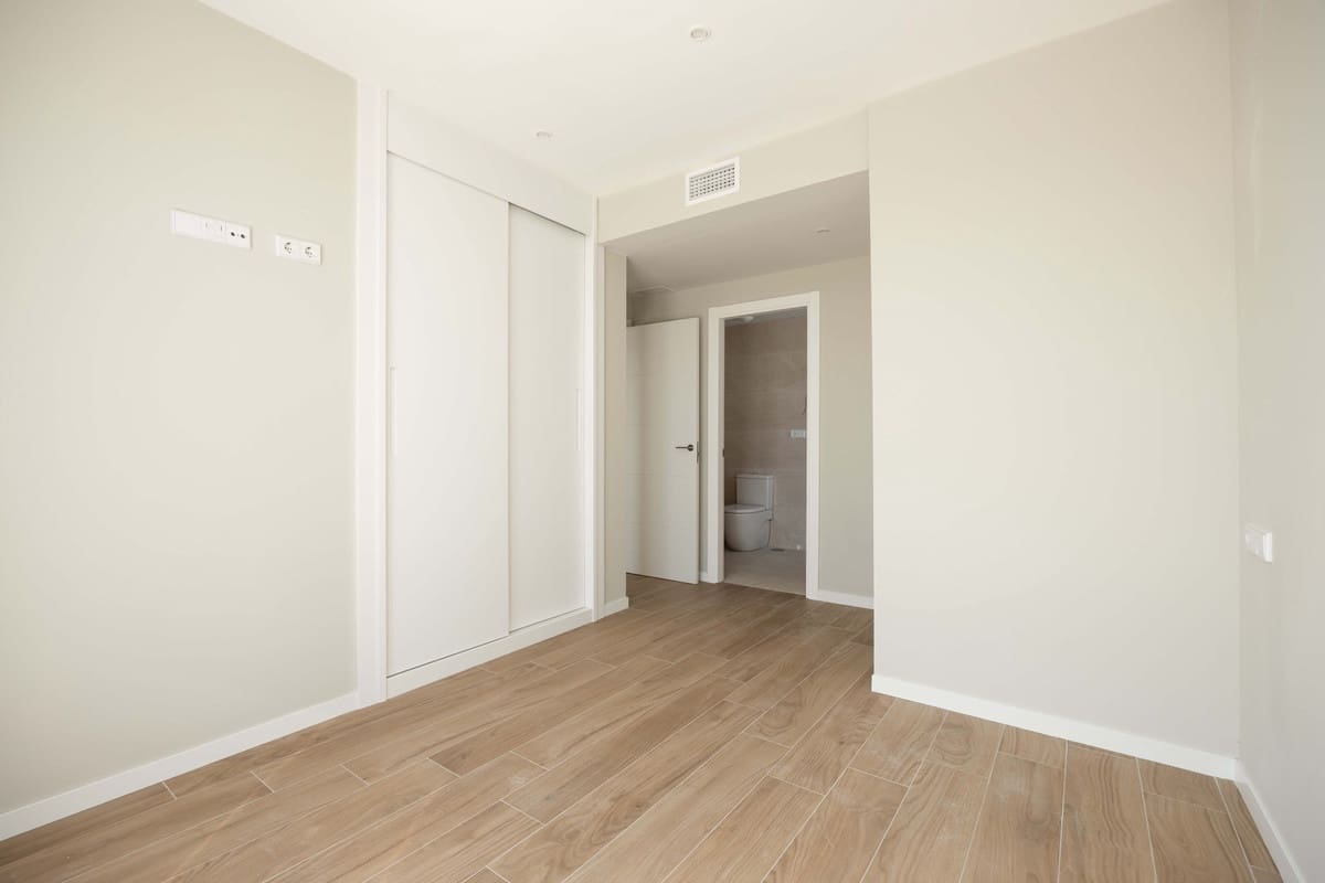 4 soverom Leilighet til salgs i Marbella med svømmebasseng garasje - € 995 000 (Ref: 10120944)