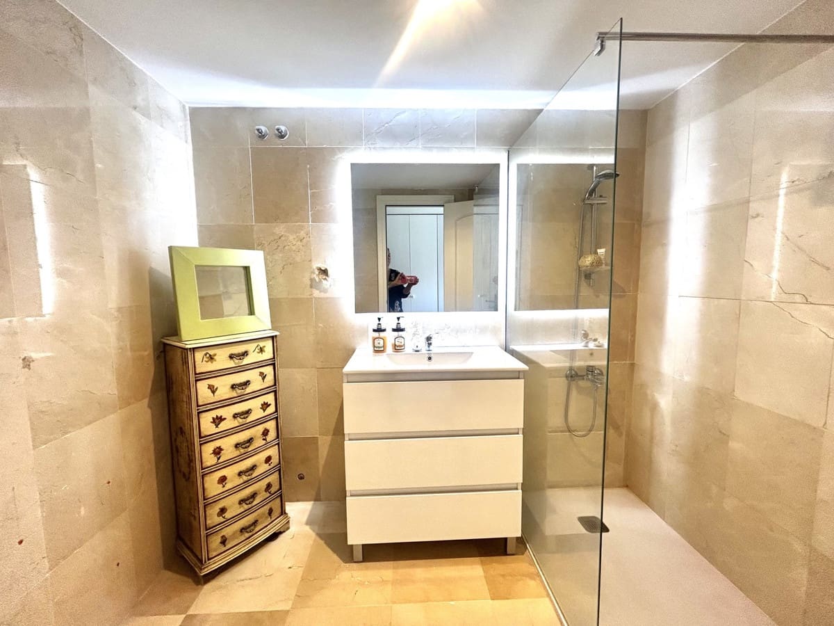 2 soveværelse Lejlighed til salg i Guadalmina med swimmingpool garage - € 515.000 (Ref: 10120945)