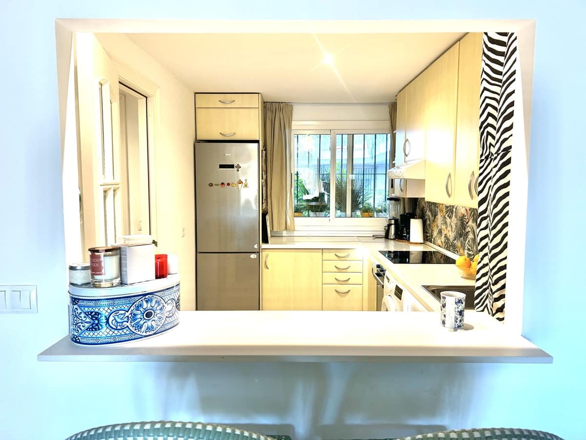2 bedroom Apartment for sale in Guadalmina with pool garage - € 515,000 (Ref: 10120945)