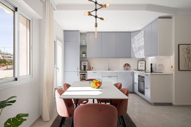 3 bedroom Apartment for sale in Nueva Andalucia, Marbella with pool garage - € 829,000 (Ref: 10120947)