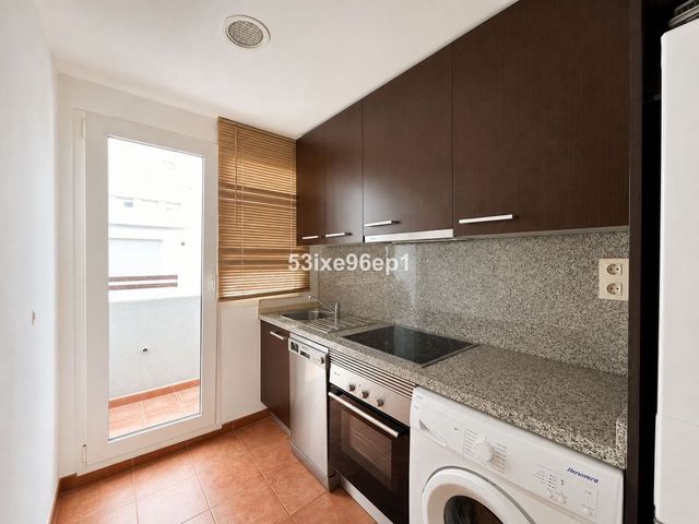 2 slaapkamer Appartement te koop in Estepona met zwembad garage - € 274.000 (Ref: 10120950)
