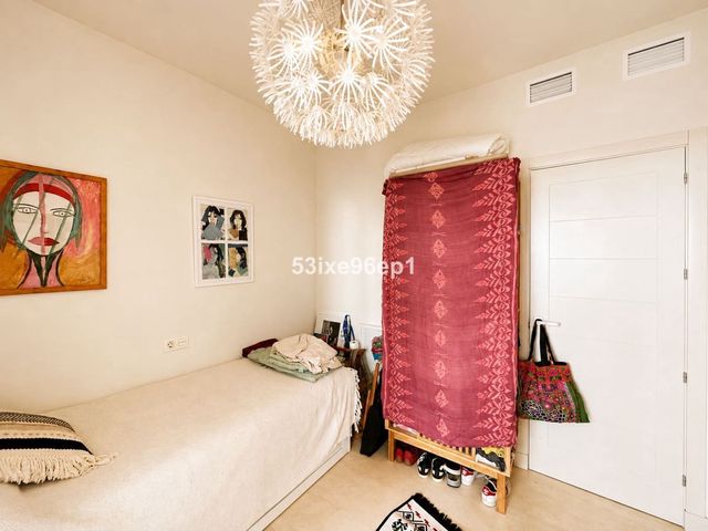 2 slaapkamer Appartement te koop in Estepona met zwembad garage - € 274.000 (Ref: 10120950)
