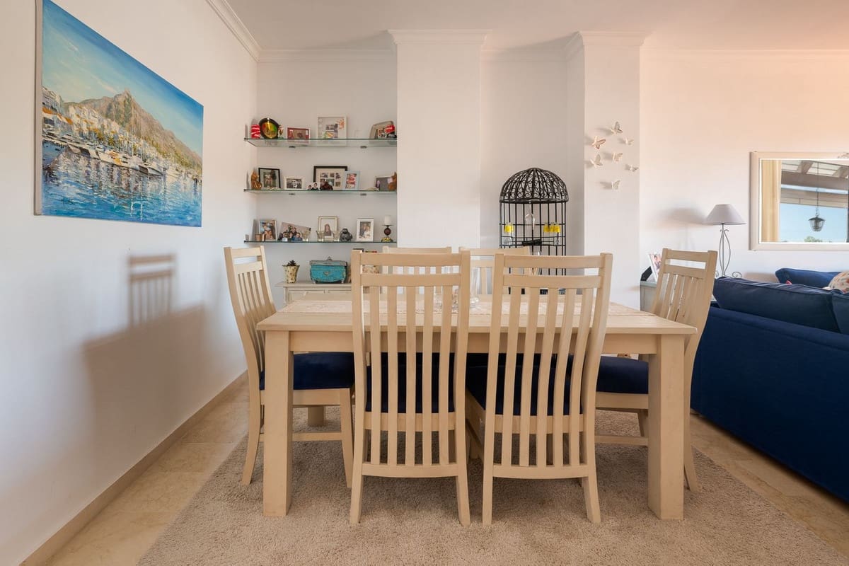 3 slaapkamer Appartement te koop in New Golden Mile met zwembad garage - € 630.000 (Ref: 10120952)