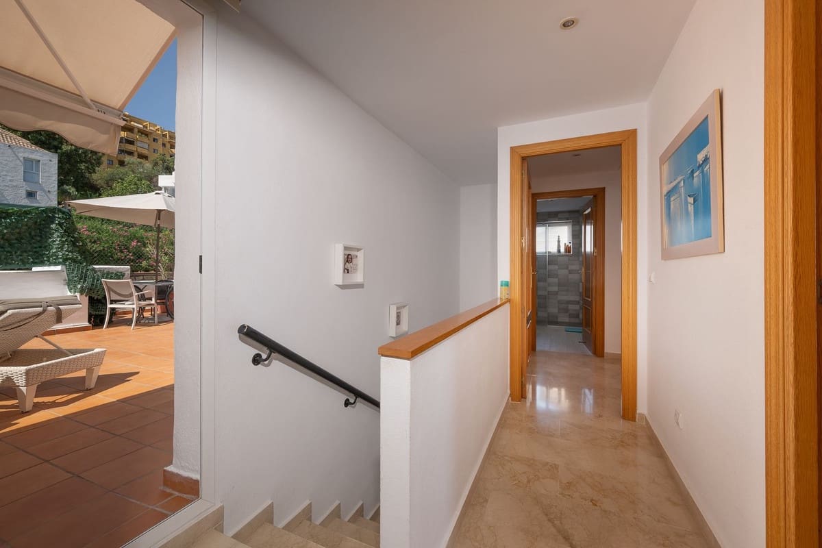 3 slaapkamer Appartement te koop in New Golden Mile met zwembad garage - € 630.000 (Ref: 10120952)