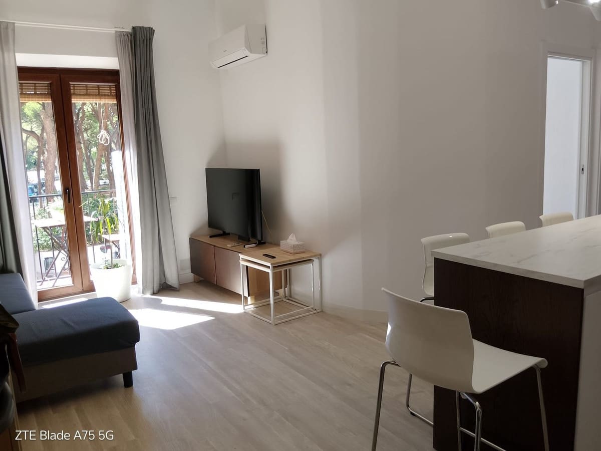 Apartamento de 2 habitaciones en Calahonda en venta con piscina - 390.000 € (Ref: 10120956)
