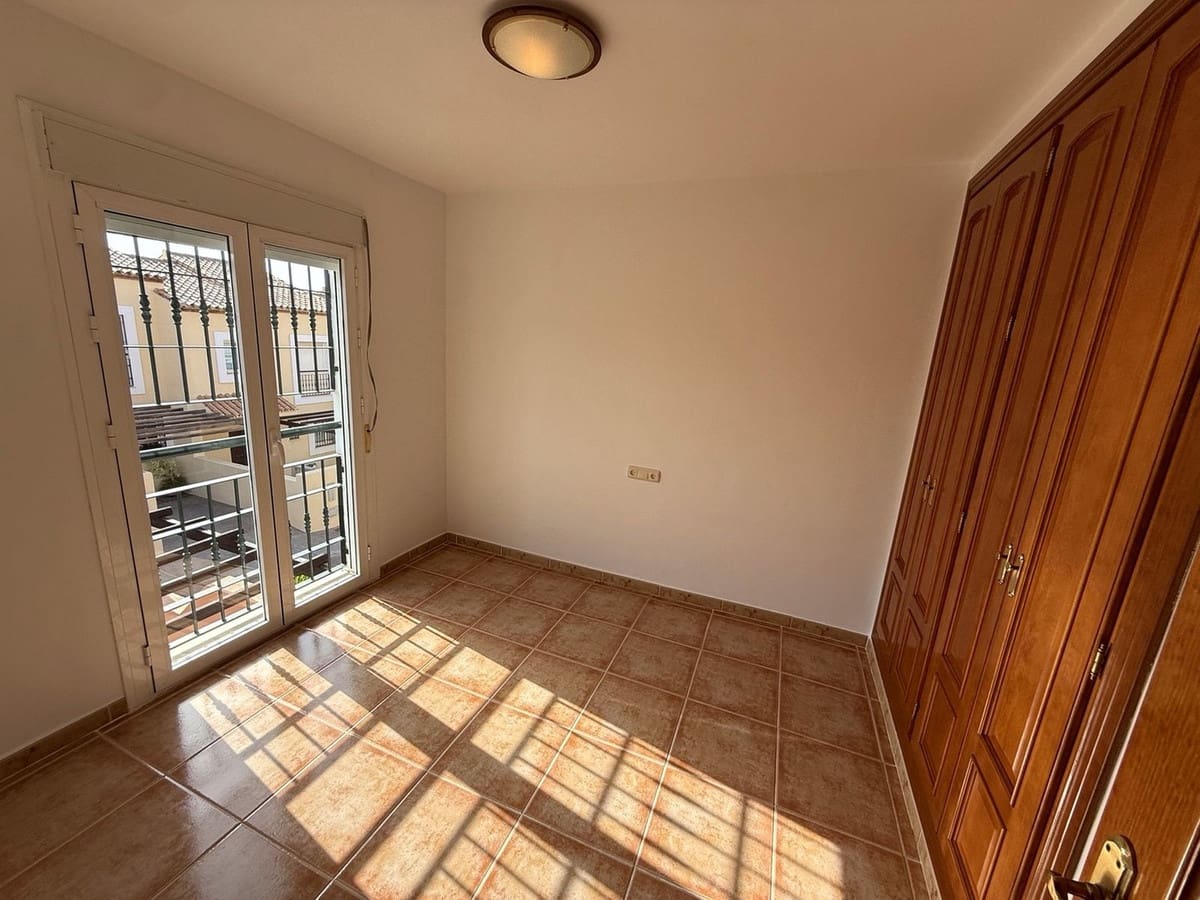 3 chambre Maison de Ville à vendre à Calahonda avec piscine garage - 540 000 € (Ref: 10120968)