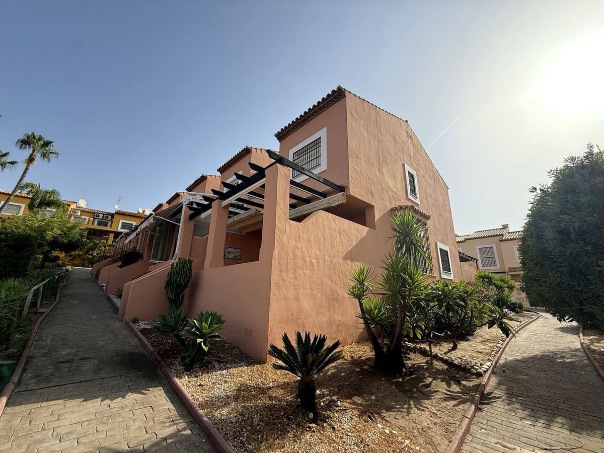 3 chambre Maison de Ville à vendre à Calahonda avec piscine garage - 540 000 € (Ref: 10120968)