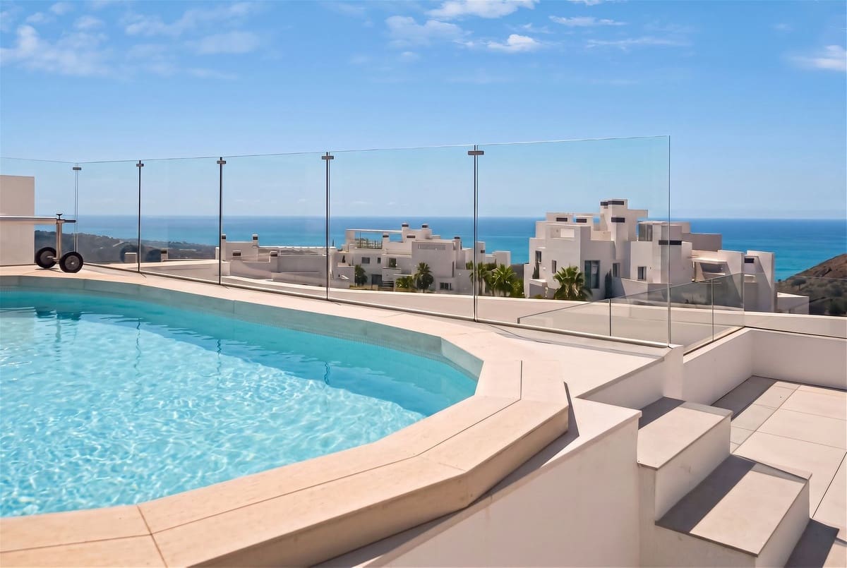 3 sovrum Lägenhet till salu i Ojen med pool garage - 1 750 000 € (Ref: 10120969)