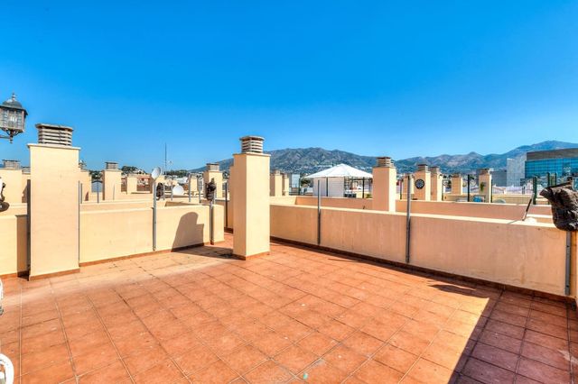 2 makuuhuone Huoneisto myytävänä paikassa Mijas Costa, Mijas mukana 
autotalli - 350 000 € (Ref: 10120975)