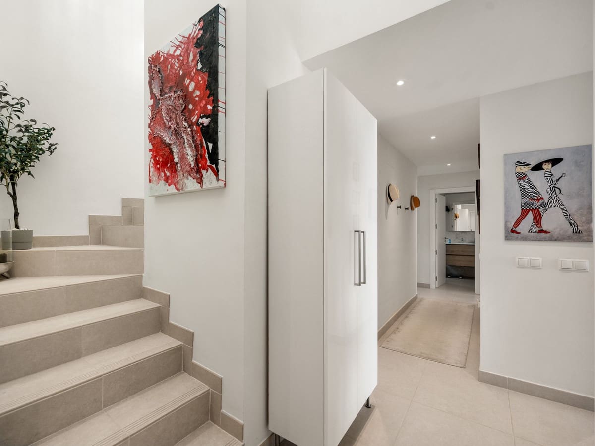 2 makuuhuone Huoneisto myytävänä paikassa Estepona mukana uima-altaan - 595 000 € (Ref: 10120976)