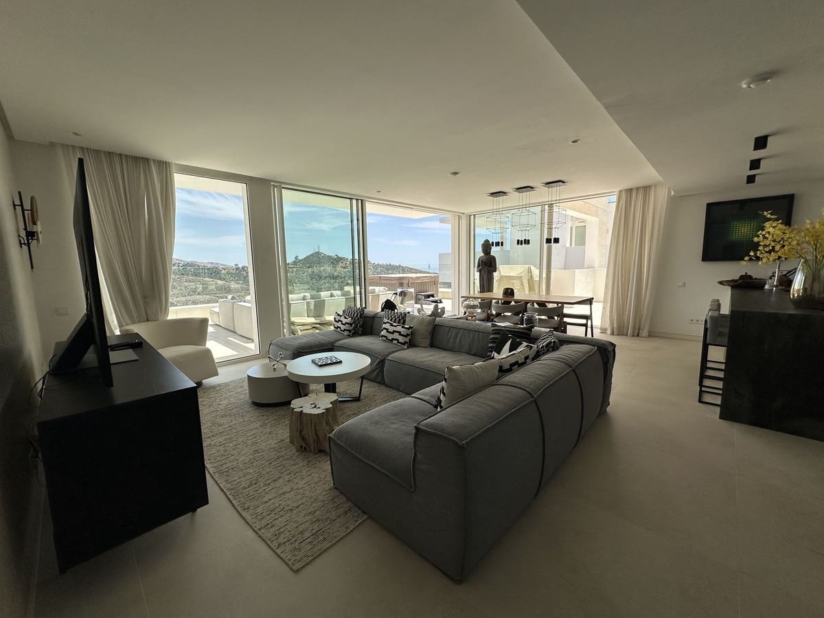 3 sypialnia Apartament na sprzedaż w Ojen z basenem garażem - 2 300 000 € (Ref: 10120979)