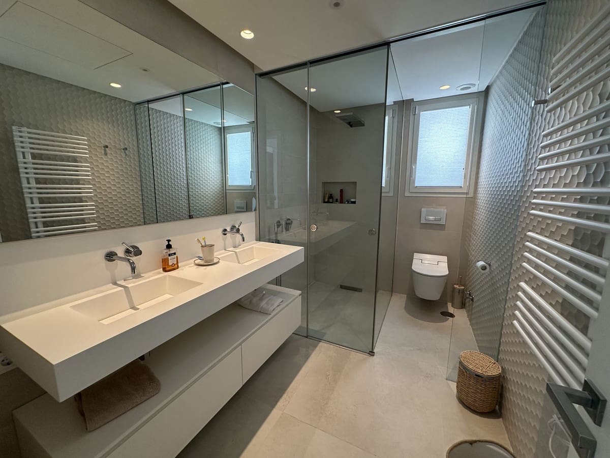 3 sypialnia Apartament na sprzedaż w Ojen z basenem garażem - 2 300 000 € (Ref: 10120979)