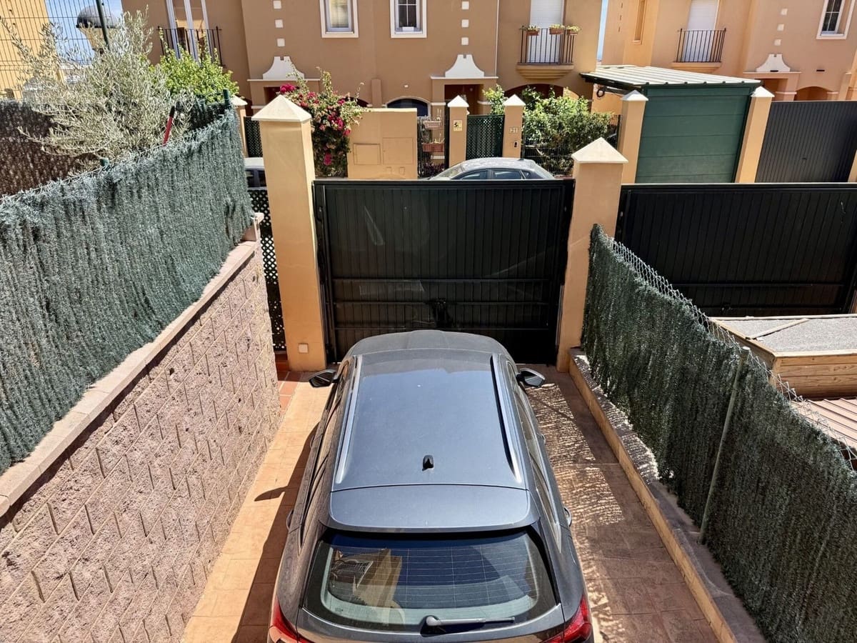 3 bedroom Townhouse for sale in Riviera del Sol with pool garage - € 550,000 (Ref: 10123429)