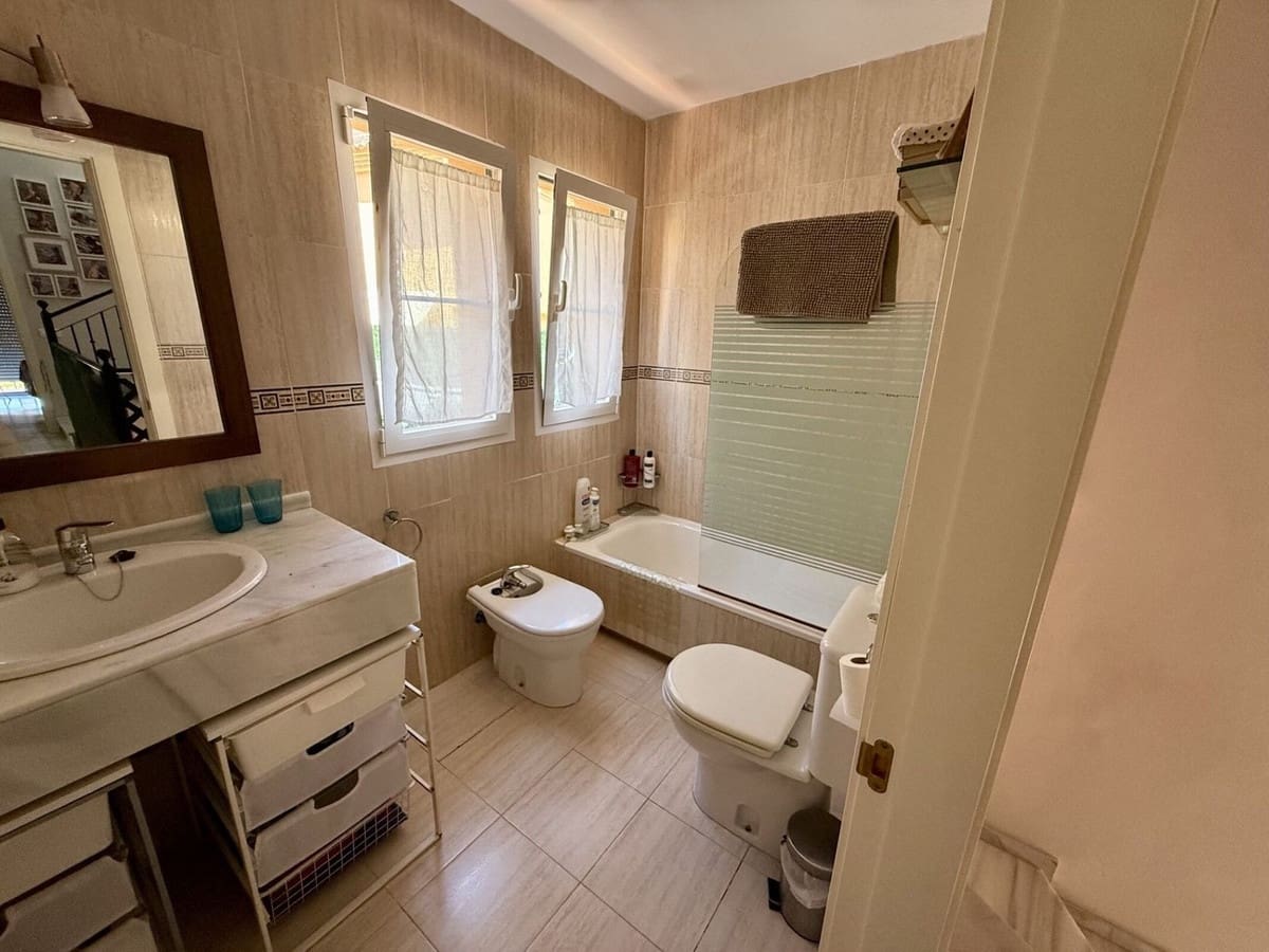 3 bedroom Townhouse for sale in Riviera del Sol with pool garage - € 550,000 (Ref: 10123429)