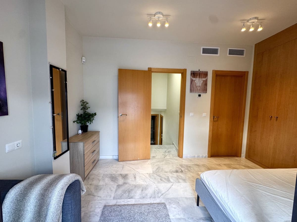 3 bedroom Townhouse for sale in Riviera del Sol with pool garage - € 625,000 (Ref: 10123432)
