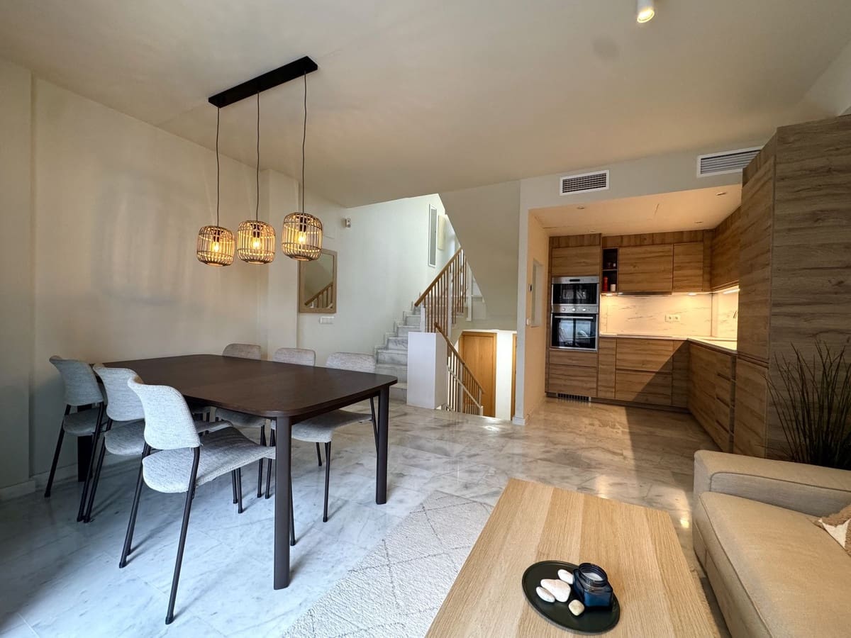 3 bedroom Townhouse for sale in Riviera del Sol with pool garage - € 625,000 (Ref: 10123432)