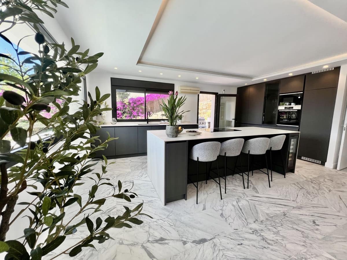 5 soveværelse Villa til salg i Riviera del Sol med swimmingpool garage - € 1.595.000 (Ref: 10123433)